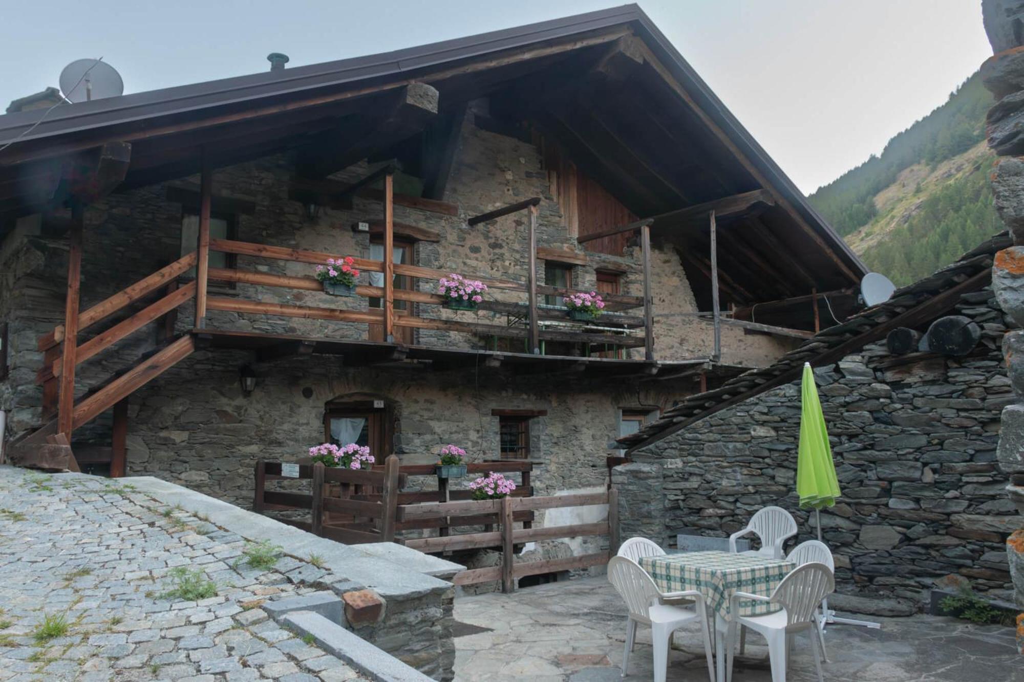 Case Gran Paradiso Villaggio Melignon Rhemes-Saint-Georges Exterior photo